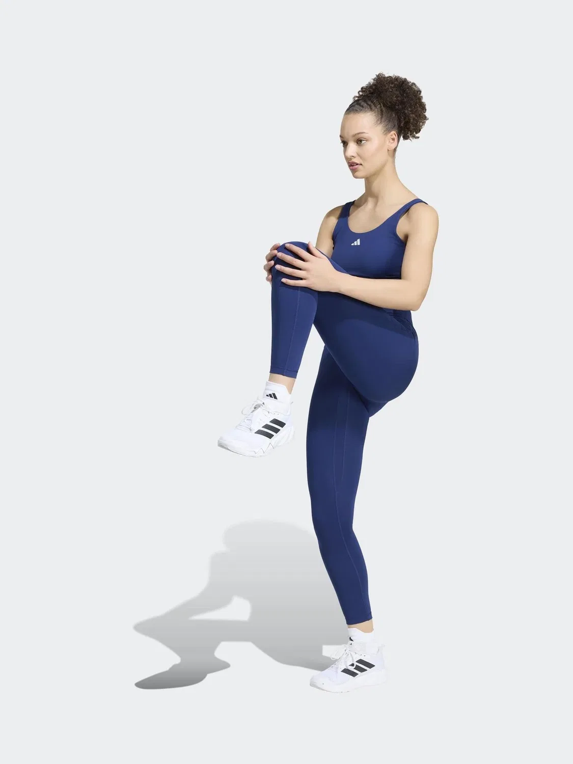 Леггинсы 3-Stripes Studio, модель All Me 7/8 X-Over Leggings adidas, темно-синие — фото 3