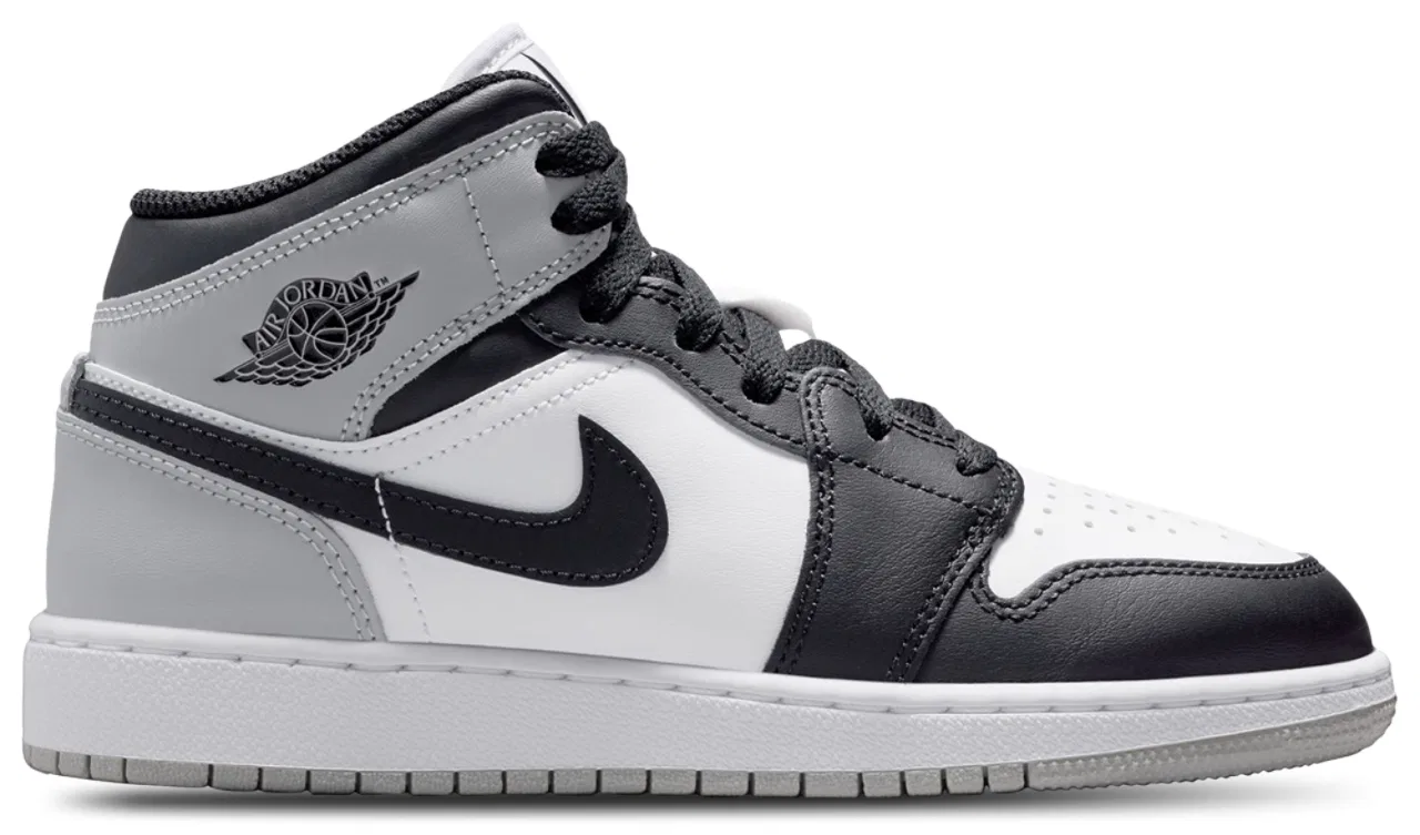 Кроссовки для мальчиков AJ 1 Mid Jordan, цвет White/Light Smoke/Black