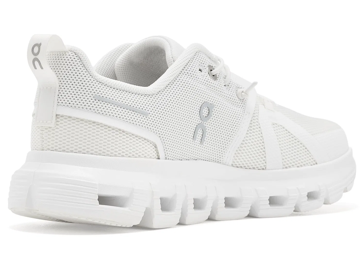 Кроссовки Cloud Sky 2 (для больших детей) On Kids, White/White — фото 4