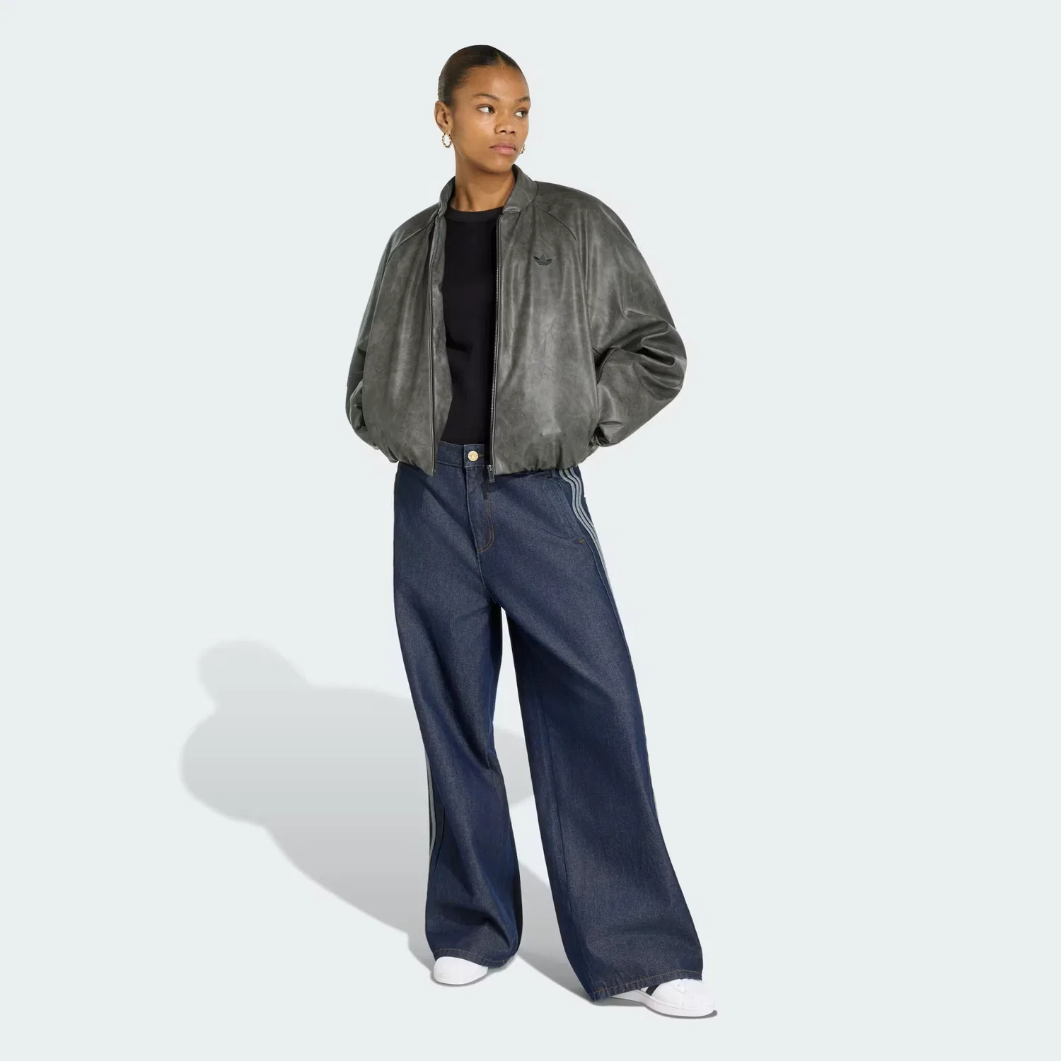 Женская укороченная куртка из экокожи SST Cropped Adidas Originals, черный — фото 3