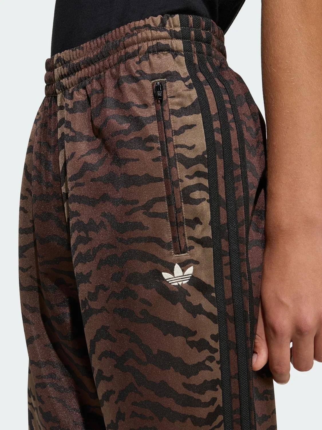 Спортивные штаны Firebird с принтом, adidas Originals, Animal Print — фото 4