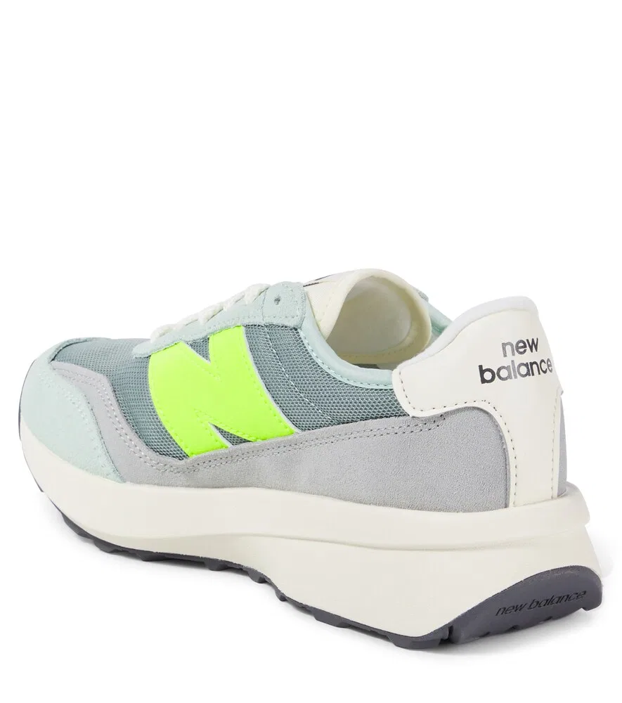 Замшевые кроссовки New Balance Kids, серый — фото 2