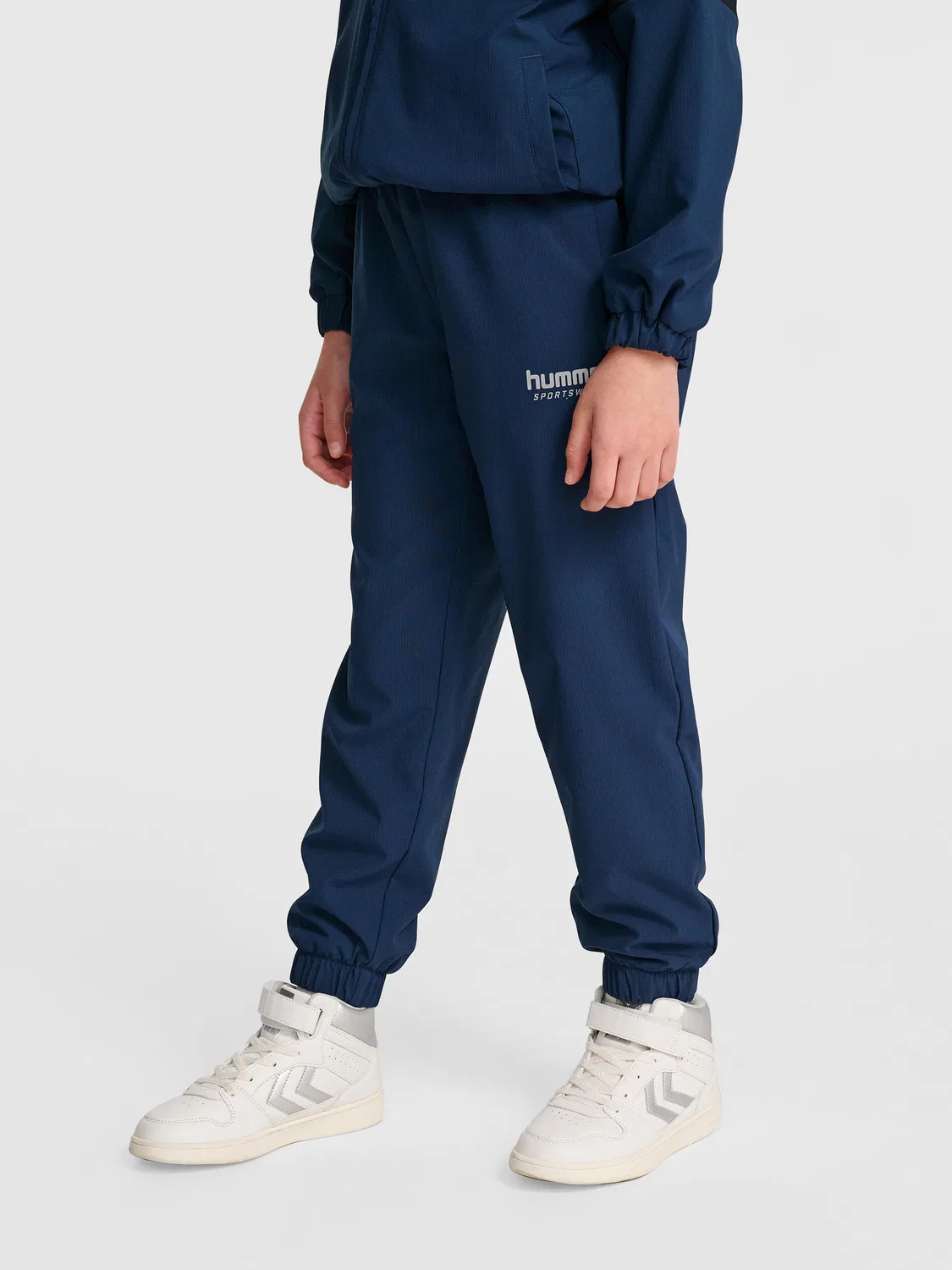 Детские брюки свободного кроя с боковыми карманами Hmljr Loose Hummel, Blau Navyblau Gletscherblau — фото 2