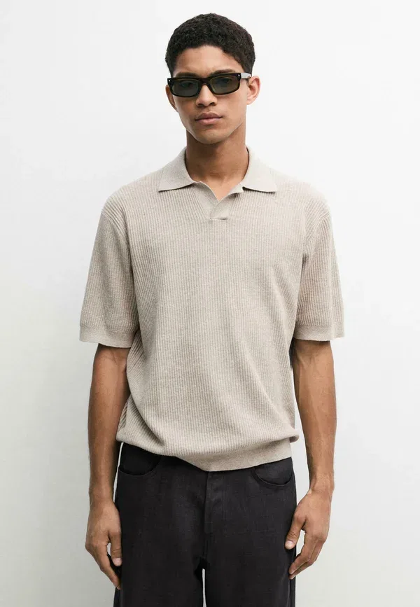 Футболка с V-образным вырезом Polo shirt Massimo Dutti, бежевый
