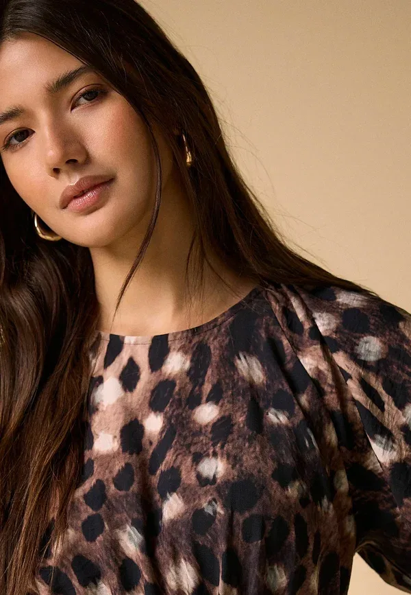 Платье мини с коротким рукавом Regular fit puff sleeve mini dress Next, Animal print, животный принт — фото 3