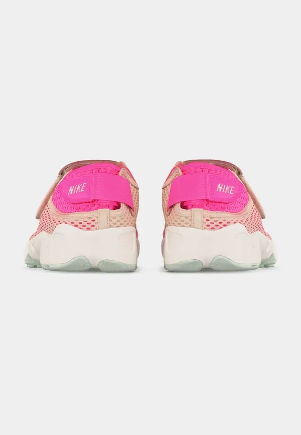Кроссовки с текстильным верхом Nike Sportswear, зеленый/розовый — фото 4