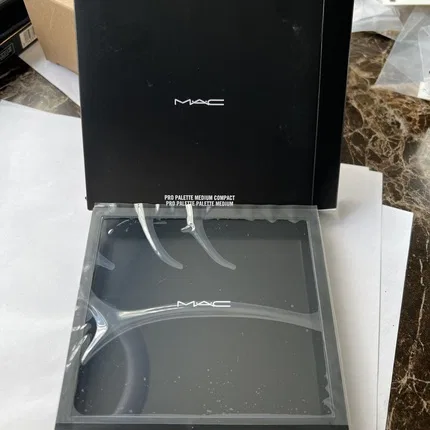 Палетка для теней Mac Pro Palette Medium Compact Empty, New In Box