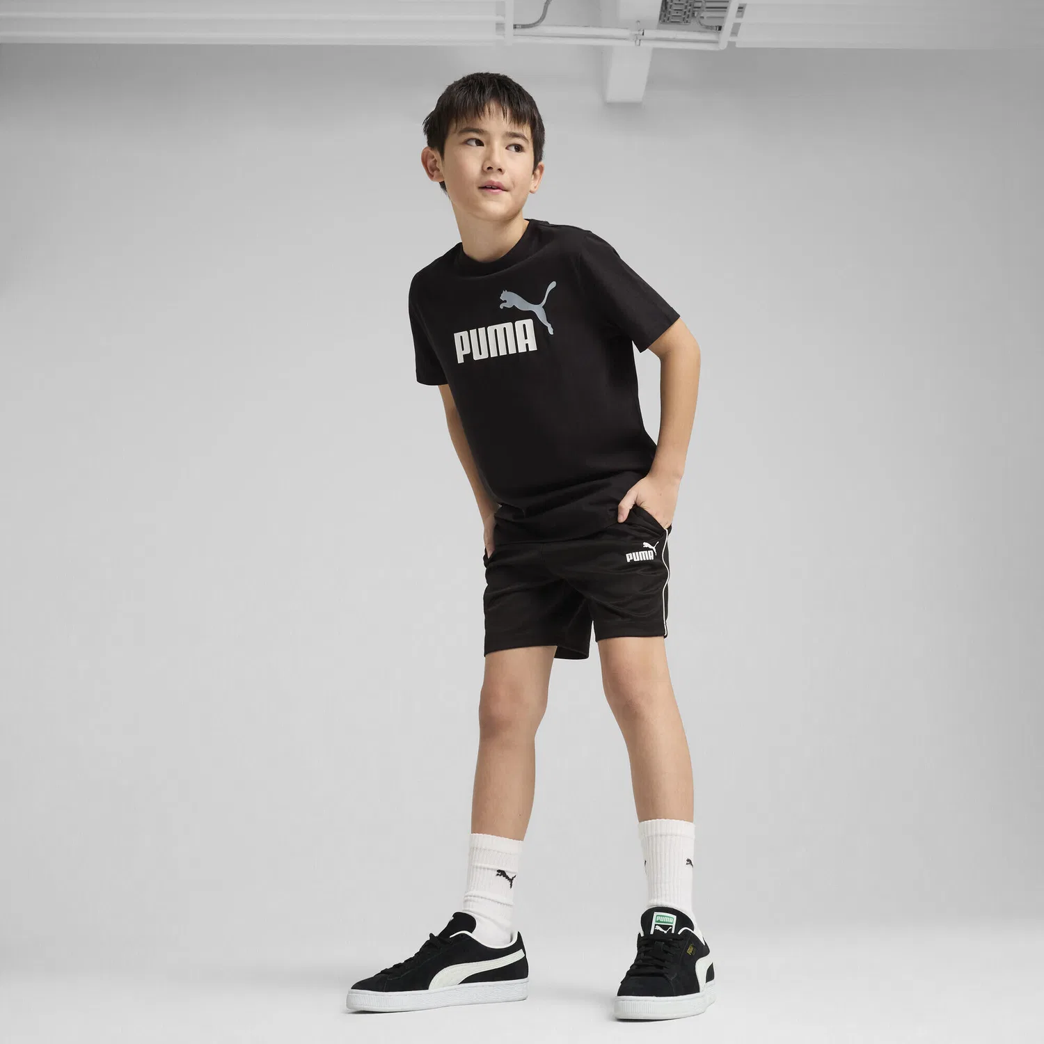 Детская футболка с принтом Essentials Colour No.1 Logo Puma, Черный — фото 4