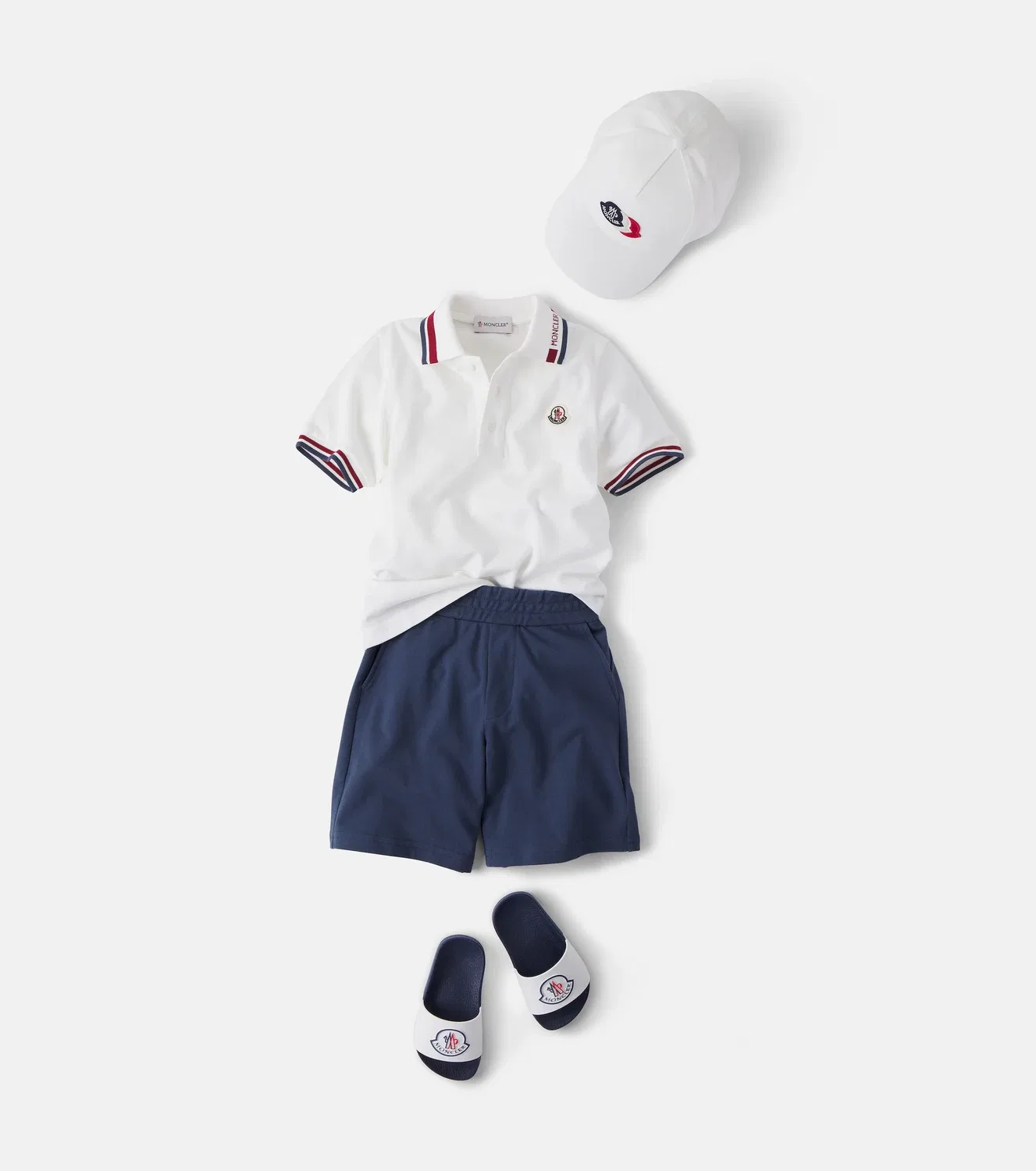 Комплект из хлопкового поло и шорт Moncler Enfant, белый — фото 2