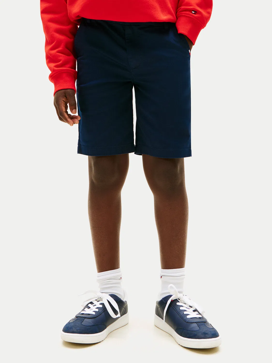 Тканевые шорты стандартного кроя для мальчика Essential Tommy Hilfiger, темно-синий
