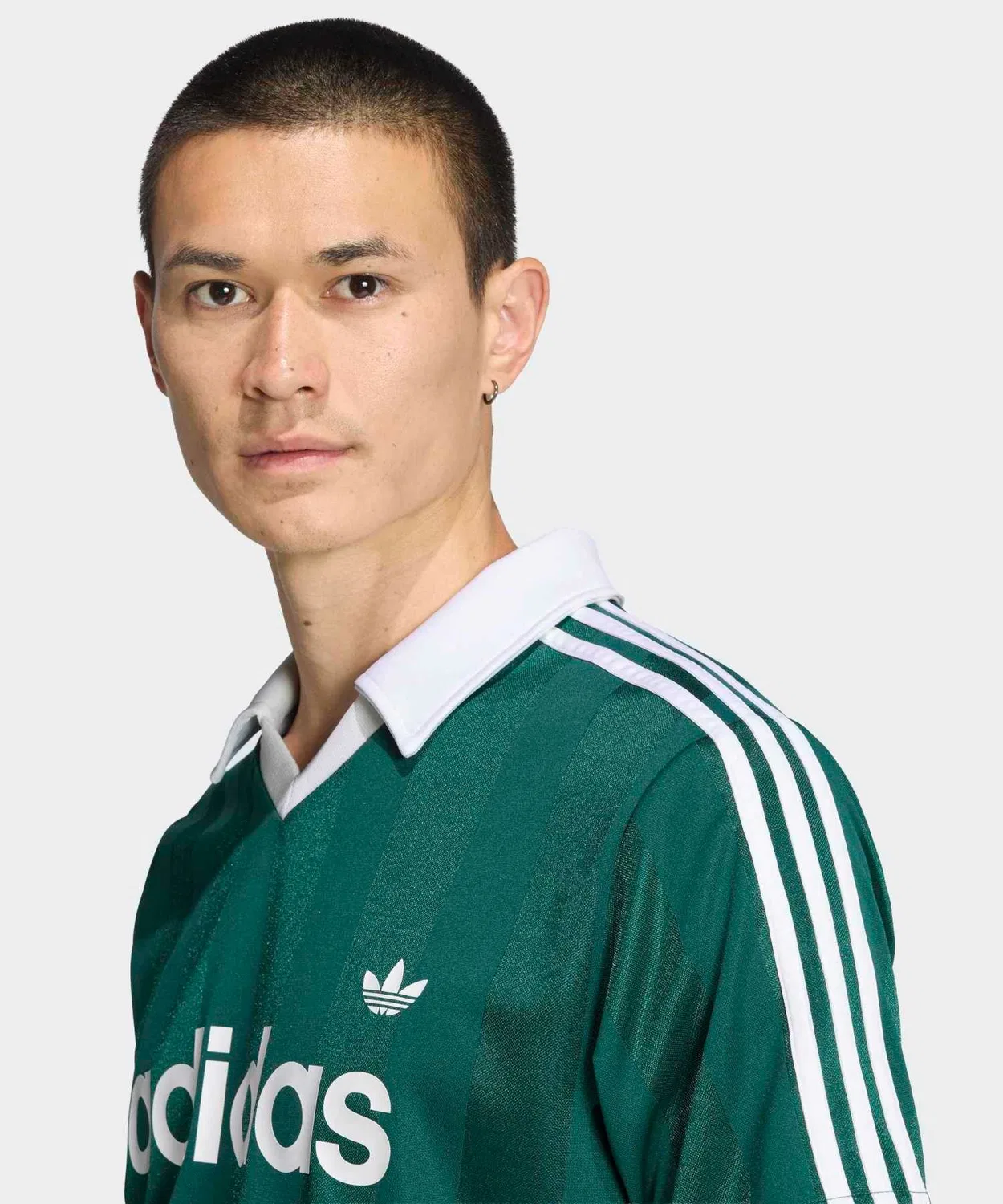 Мужская/женская футболка с V-образным вырезом Adidas Originals Archive Color Engineered Jersey, Green — фото 3