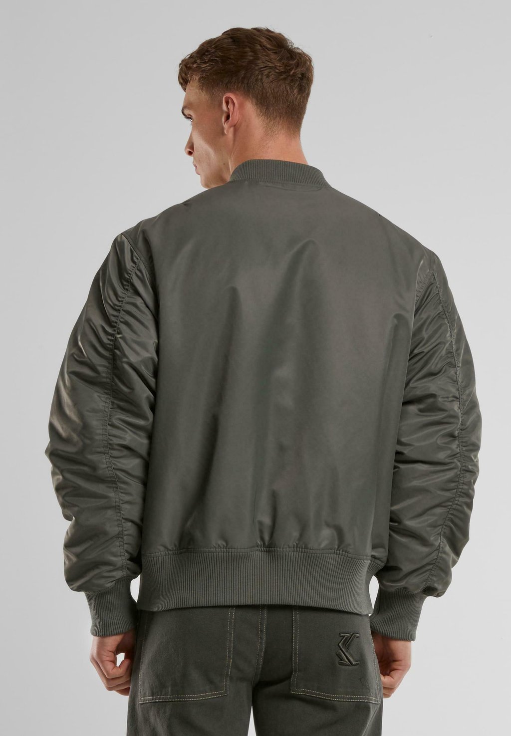 

Куртка-бомбер SMALL SIGNATURE DISTRESSED Karl Kani, антрацит