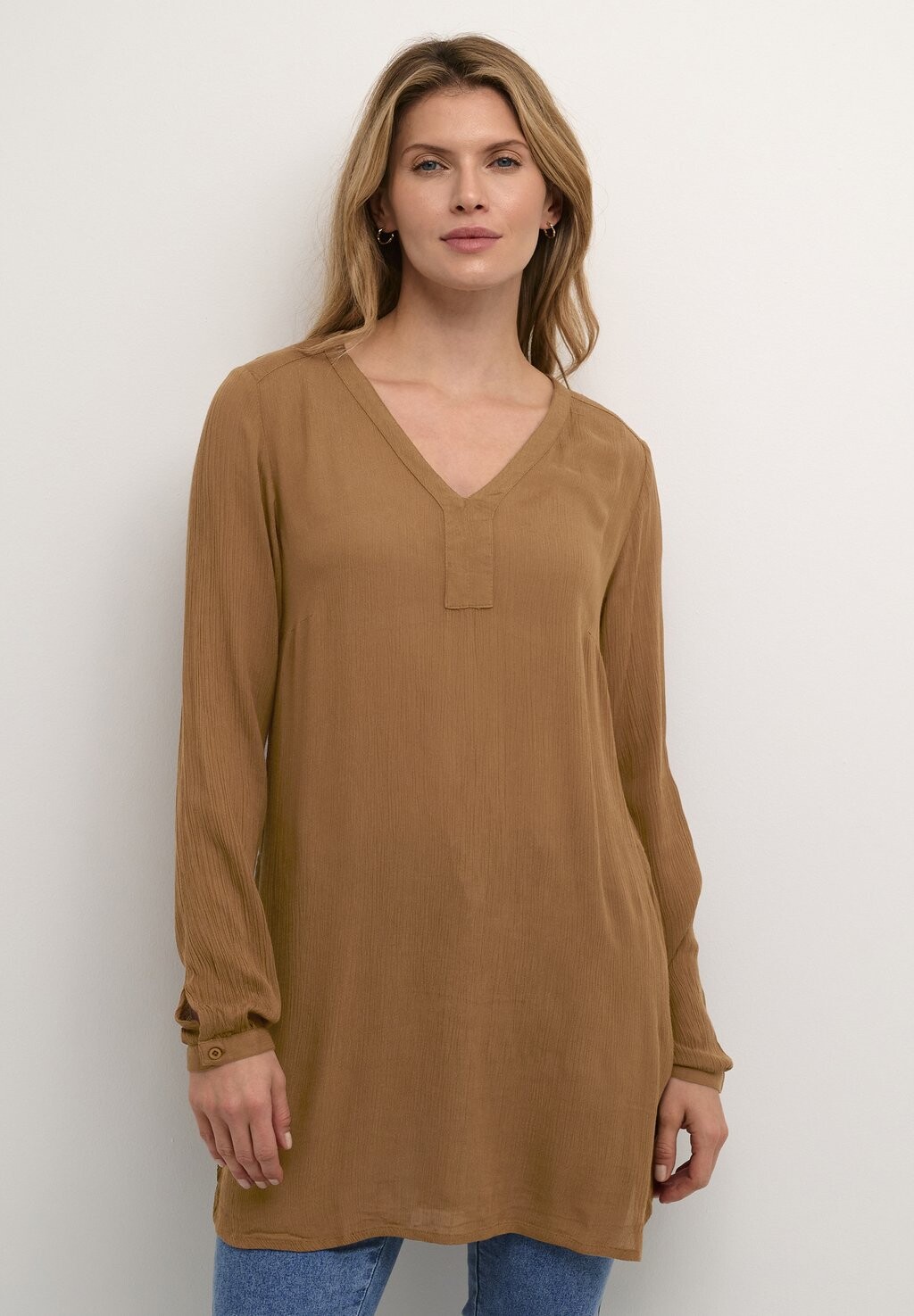 

Туника Amber V-Neck Kaffe, коричневый