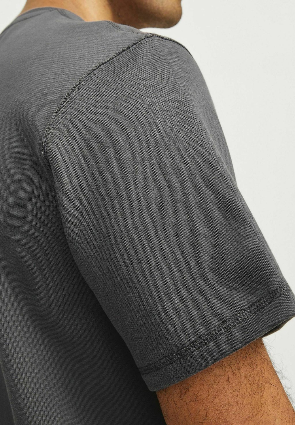 

Базовая футболка GEDRUCKT RUNDHALS R.D.D. ROYAL DENIM DIVISION, темно-серый