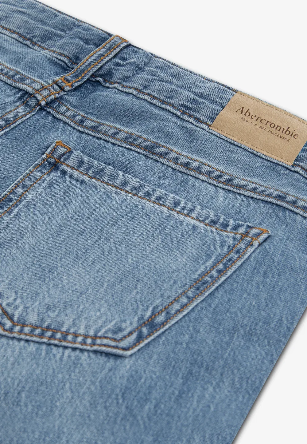 Свободные джинсы - джинсы свободного кроя Abercrombie & Fitch, Cabin Blues — фото 4