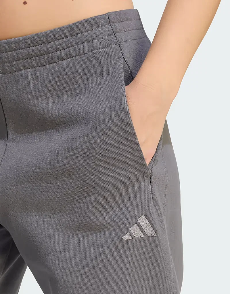 Брюки Barrel Small Logo Kit Adidas Performance, Grey Five — фото 2