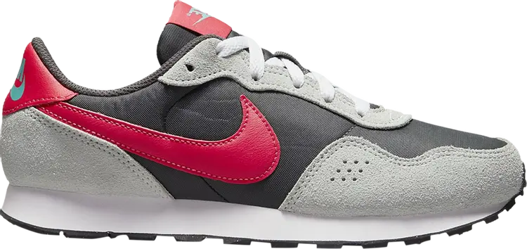 

Кроссовки Nike MD Valiant GS 'Medium Ash Siren Red', серый