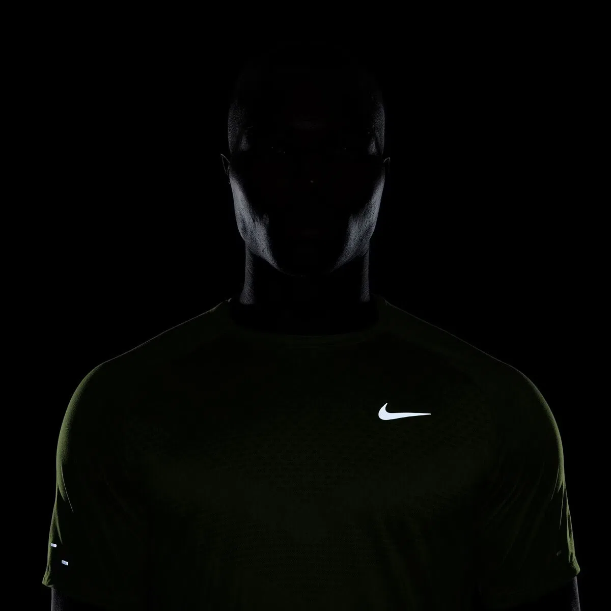 Мужская футболка с технологией Dri-FIT ADV Nike, Volt Ice/Reflective Silver — фото 2