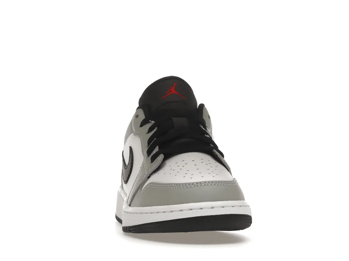 Детские кроссовки Lifestyle с ретро-дизайном Jordan 1 Low Jordan, Light Smoke Grey/Gym Red-White — фото 2