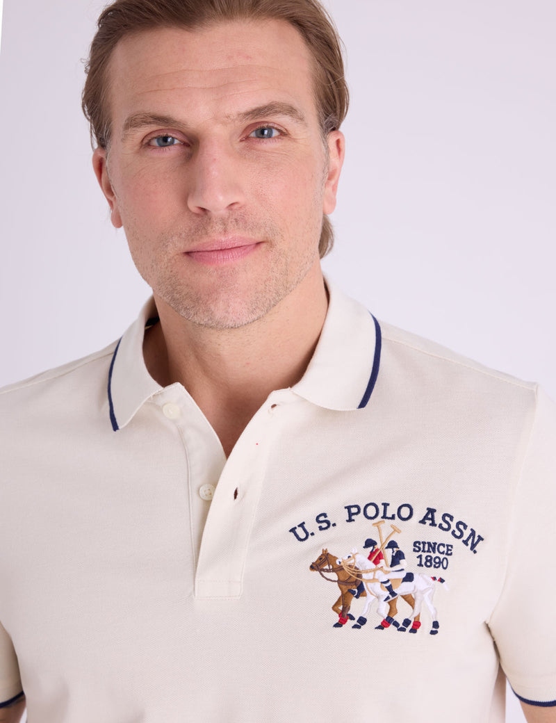 Футболка-поло U.S. Polo Assn Pique With Logo Emblem, кремовый — фото 4