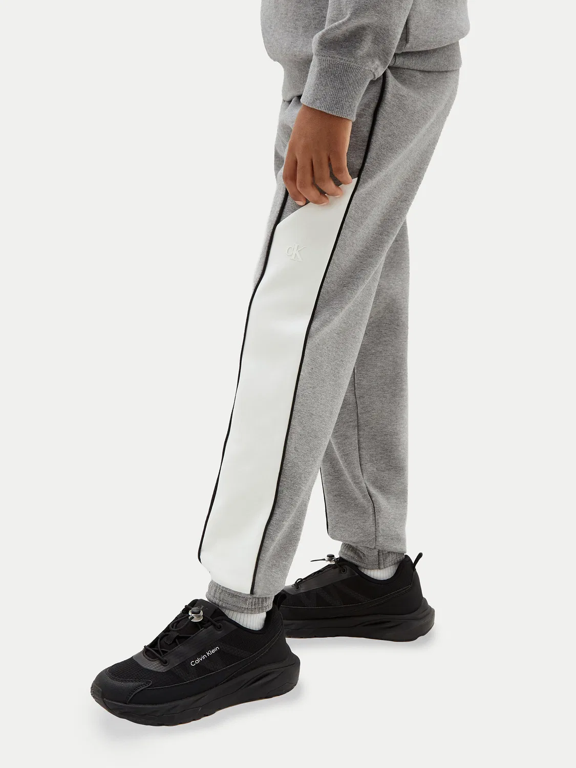 Спортивные штаны стандартного кроя для мальчика Calvin Klein Jeans, серый