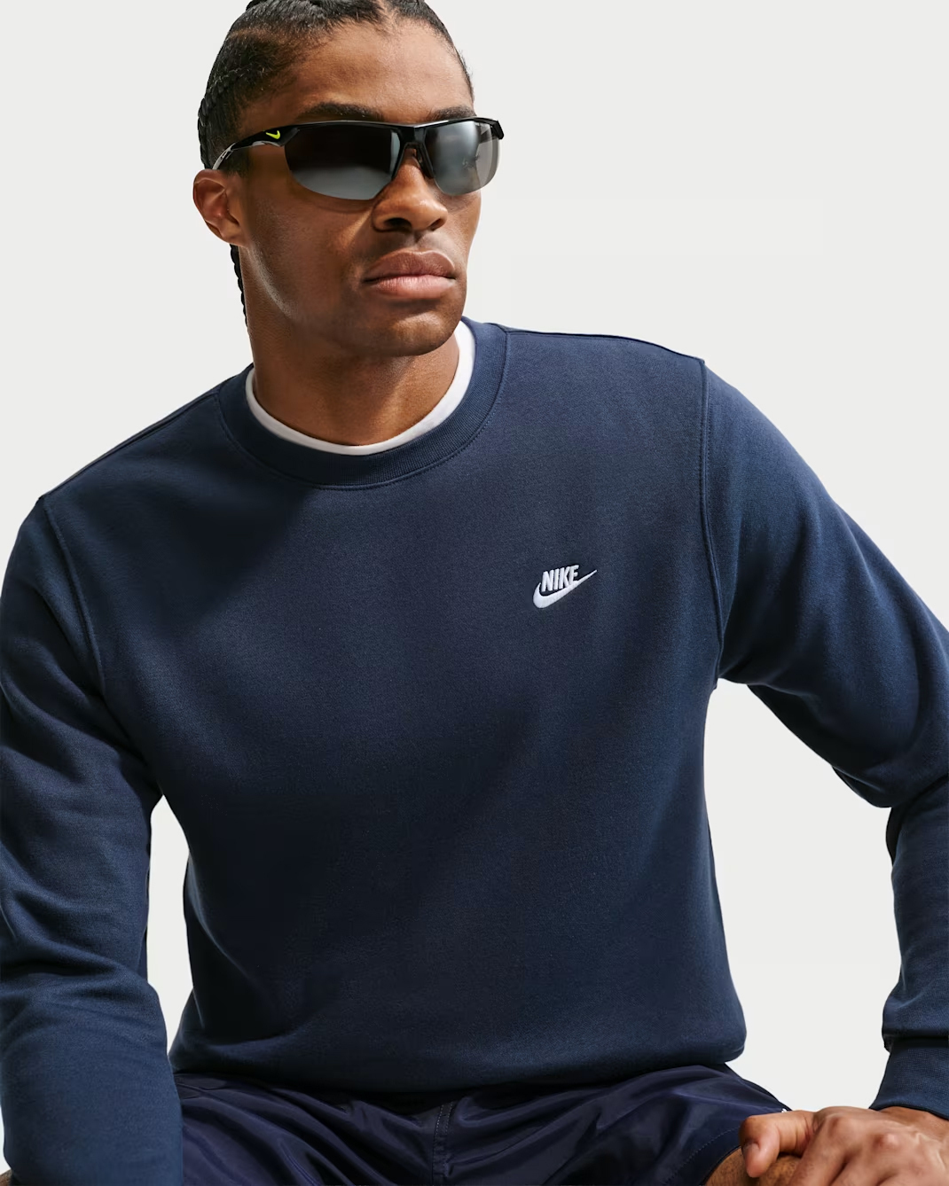 Свитшот Nike Club Fleece Crew, темно-синий/белый — фото 2