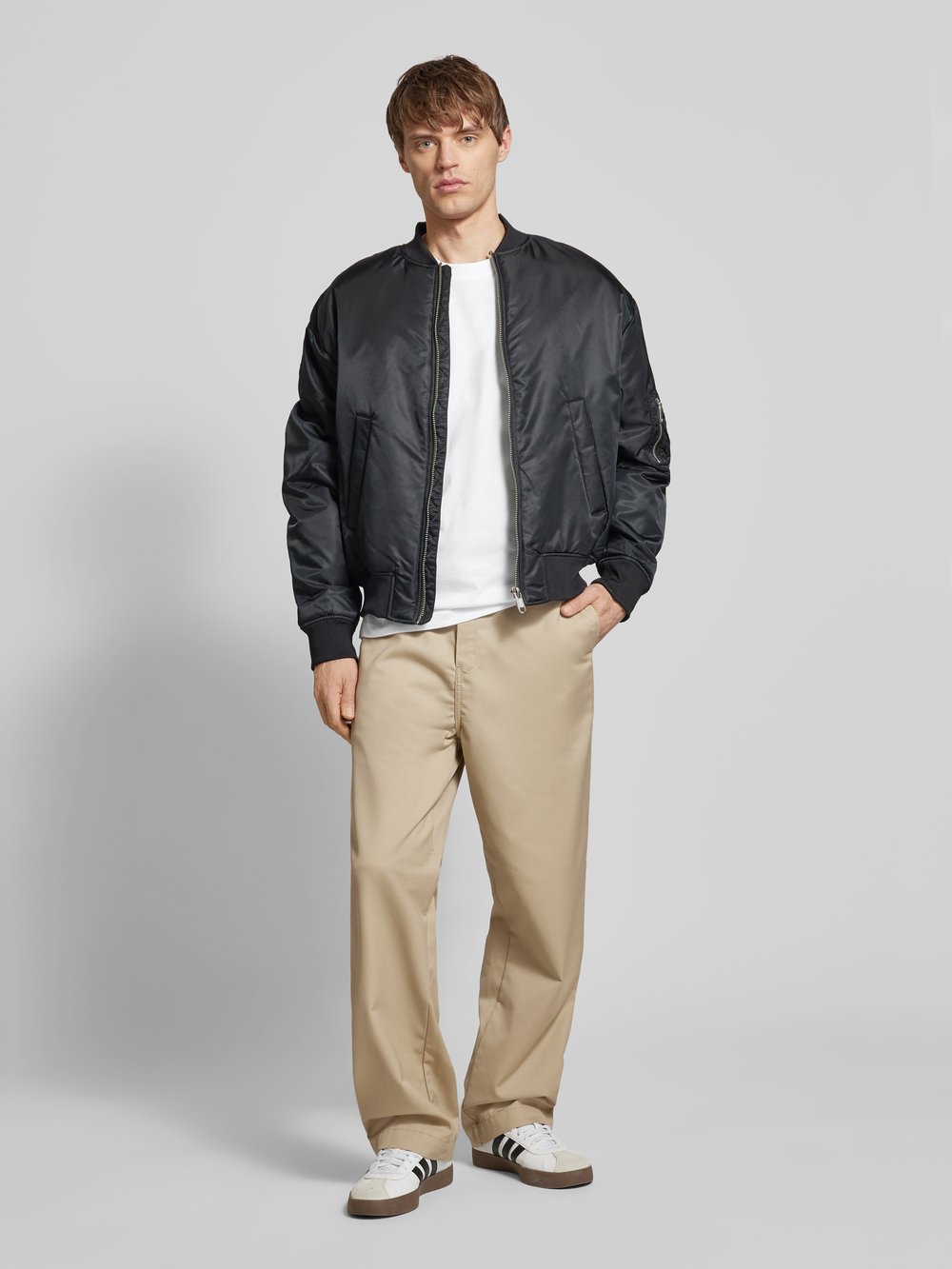 

Футболка с вышитой этикеткой adidas Originals, белый
