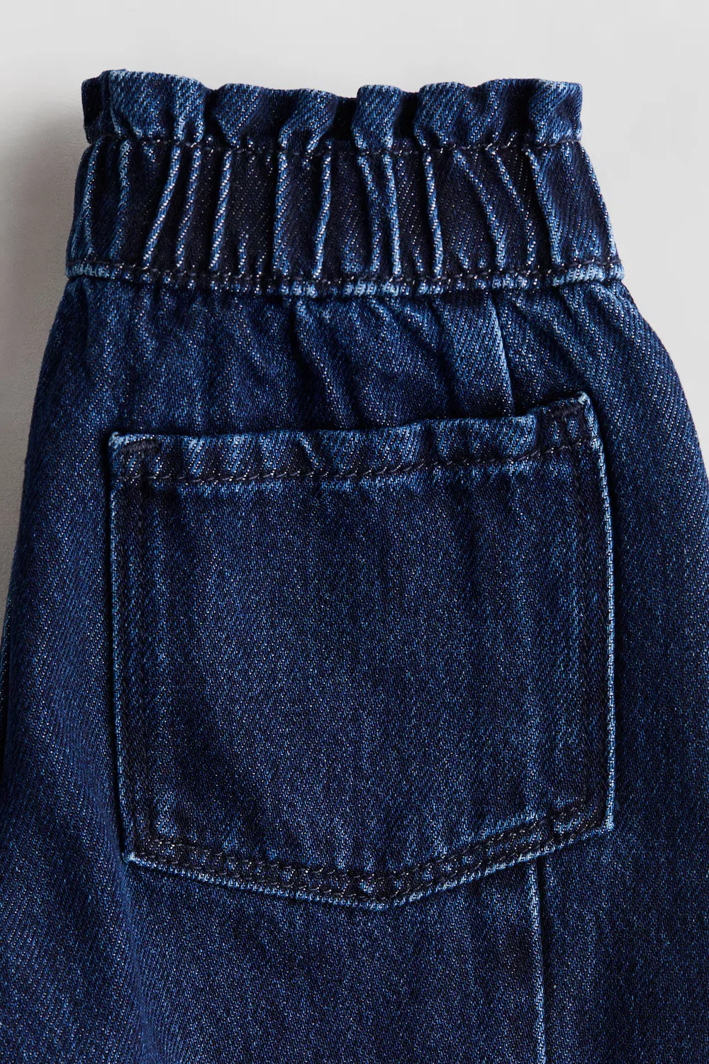 Зауженные джинсы H&M, Dunkles Denimblau — фото 2