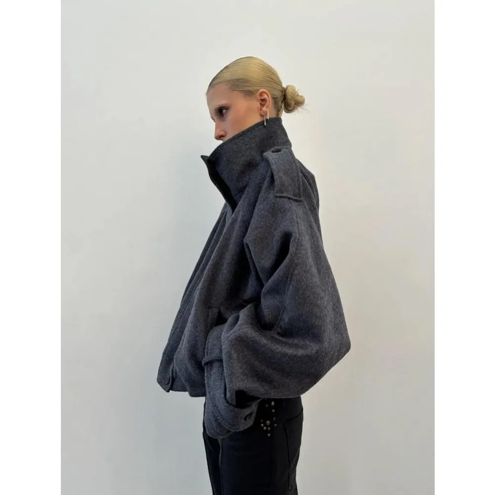 Женское пальто с объёмными рукавами Donna Autunno Breve Oversize, grigio — фото 2