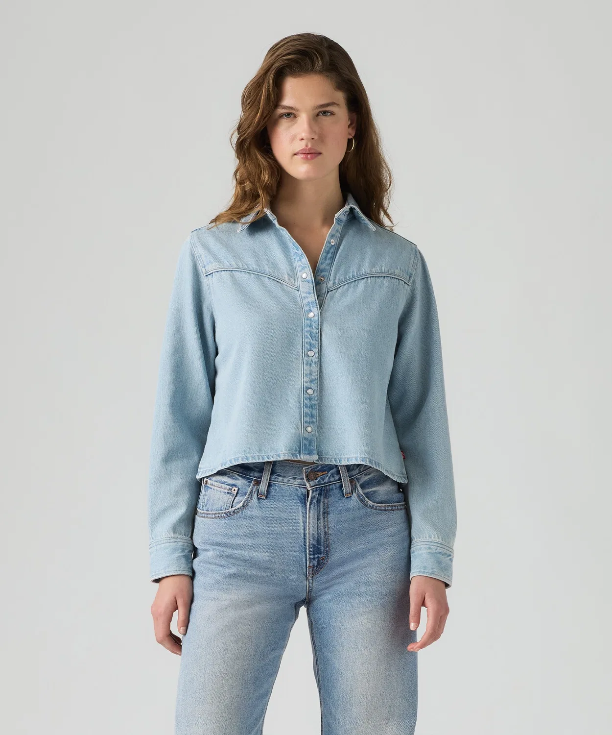 Женский джинсовый жакет Logan Shacket Levi's, Light Indigo Blue — фото 2