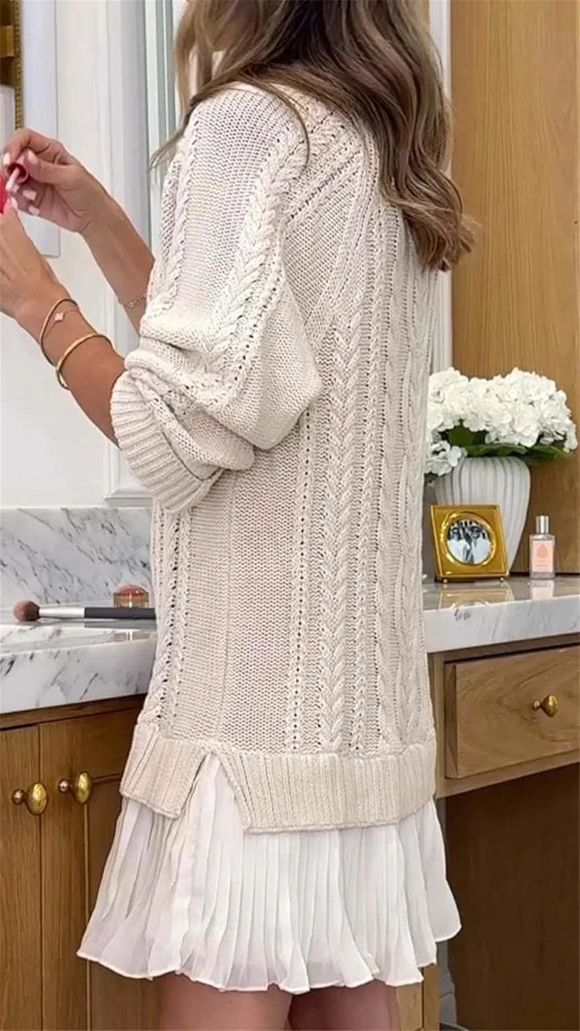 Женское платье-свитер с косами и плиссированной юбкой, Off-white — фото 3