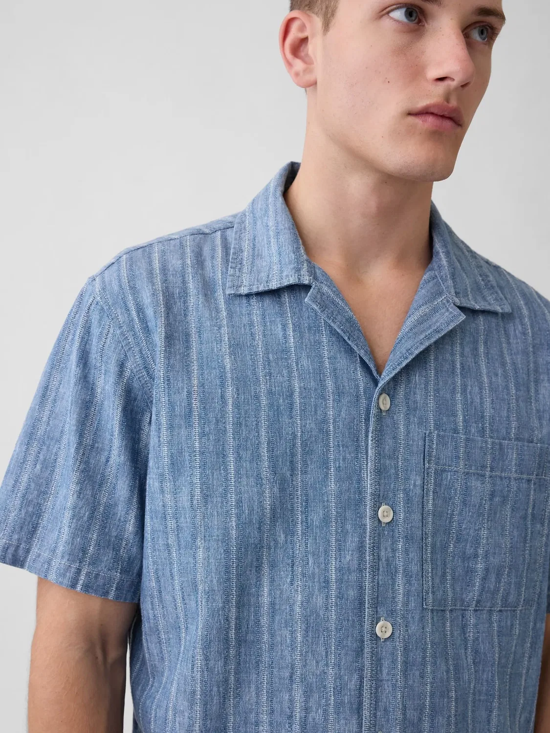 Рубашка джинсовая Gap Resort, Medium wash — фото 4
