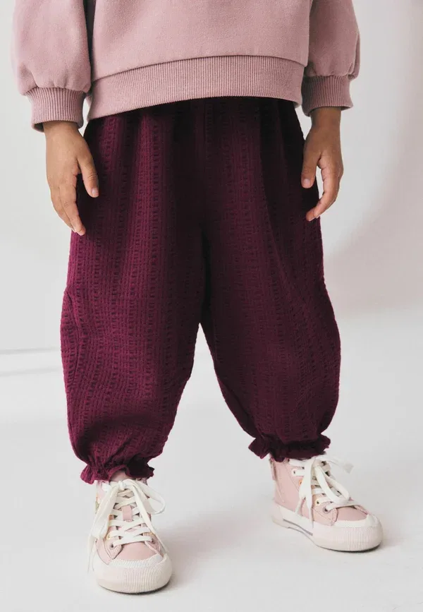 Брюки из хлопка с эластаном, Regular fit - textured bloomer trousers, Next, purple, фиолетовый — фото 2