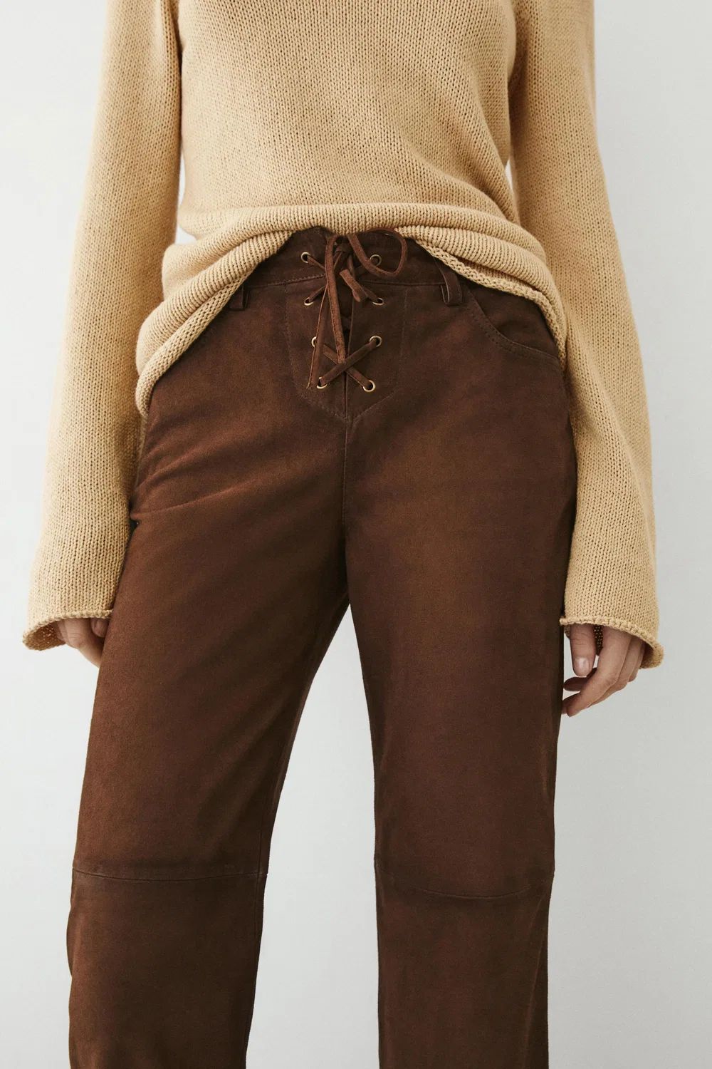 Укороченные замшевые брюки на шнуровке Massimo Dutti, коричневый — фото 3