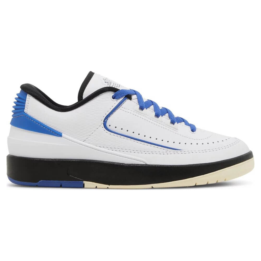 

Кроссовки Nike Wmns Air Jordan 2 Retro Low Varsity Royal, белый/синий, Синий;белый, Кроссовки Nike Wmns Air Jordan 2 Retro Low Varsity Royal, белый/синий