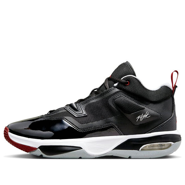 

Кроссовки остаются верными 3 Air Jordan, черный