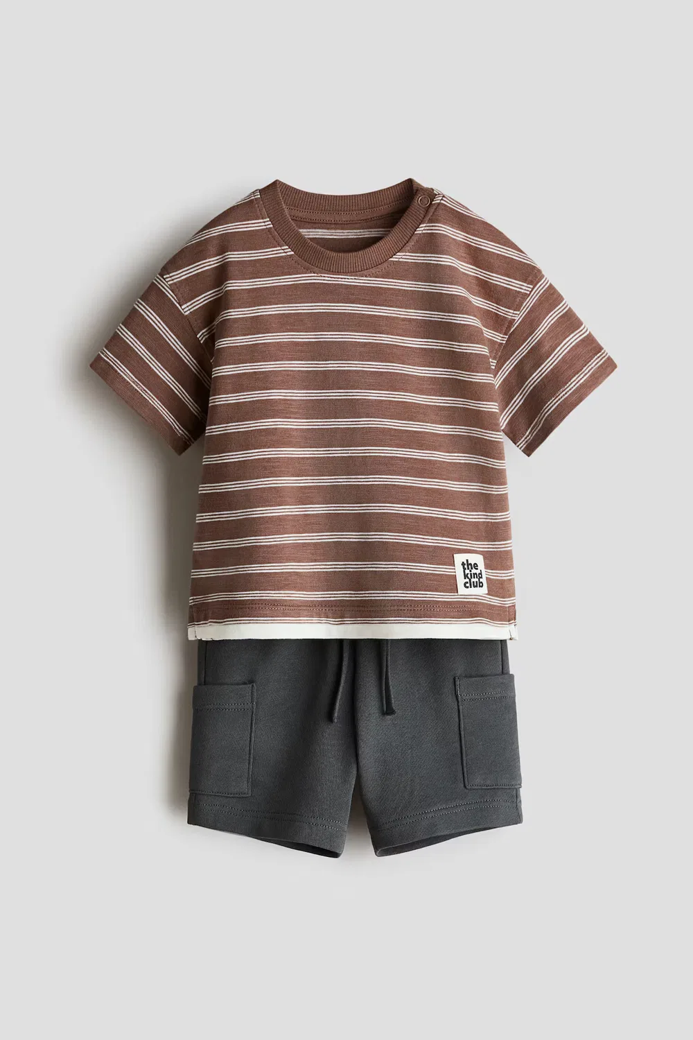 Комплект из двух предметов: футболка и шорты H&M, Braun/Dunkelgrau