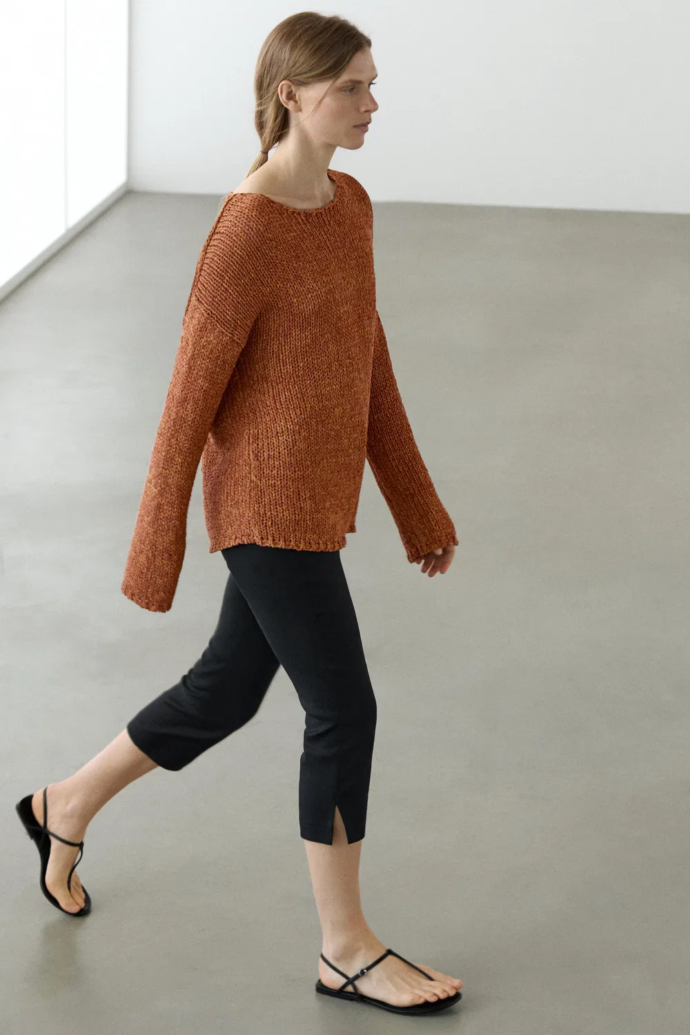 Свитер из смесовой хлопковой ткани с ажурной отделкой Massimo Dutti, Burnt Orange — фото 3