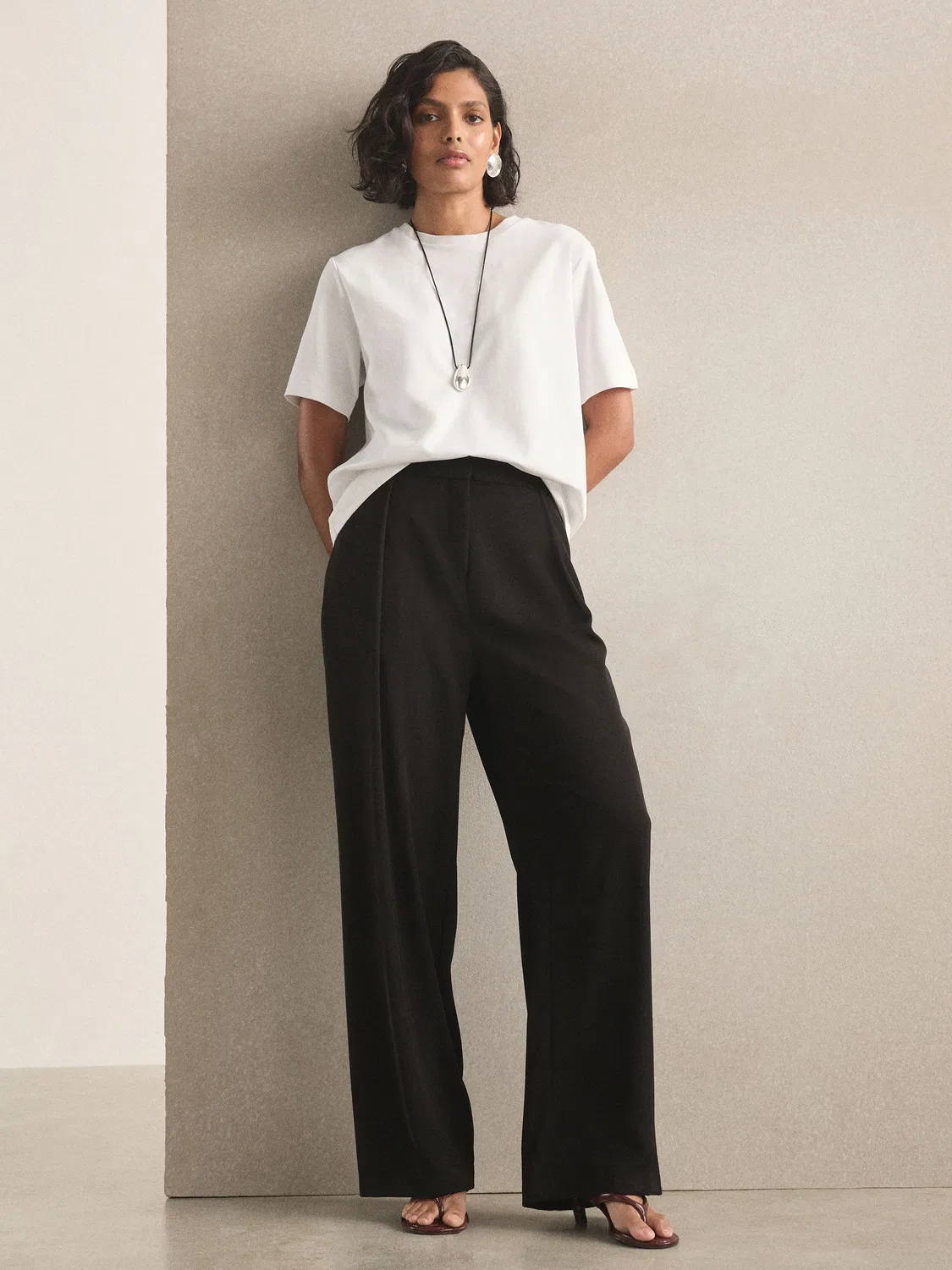 Брюки широкие с эластичной поясом, модель Black Elastic Back Wide Leg Next, черный — фото 2