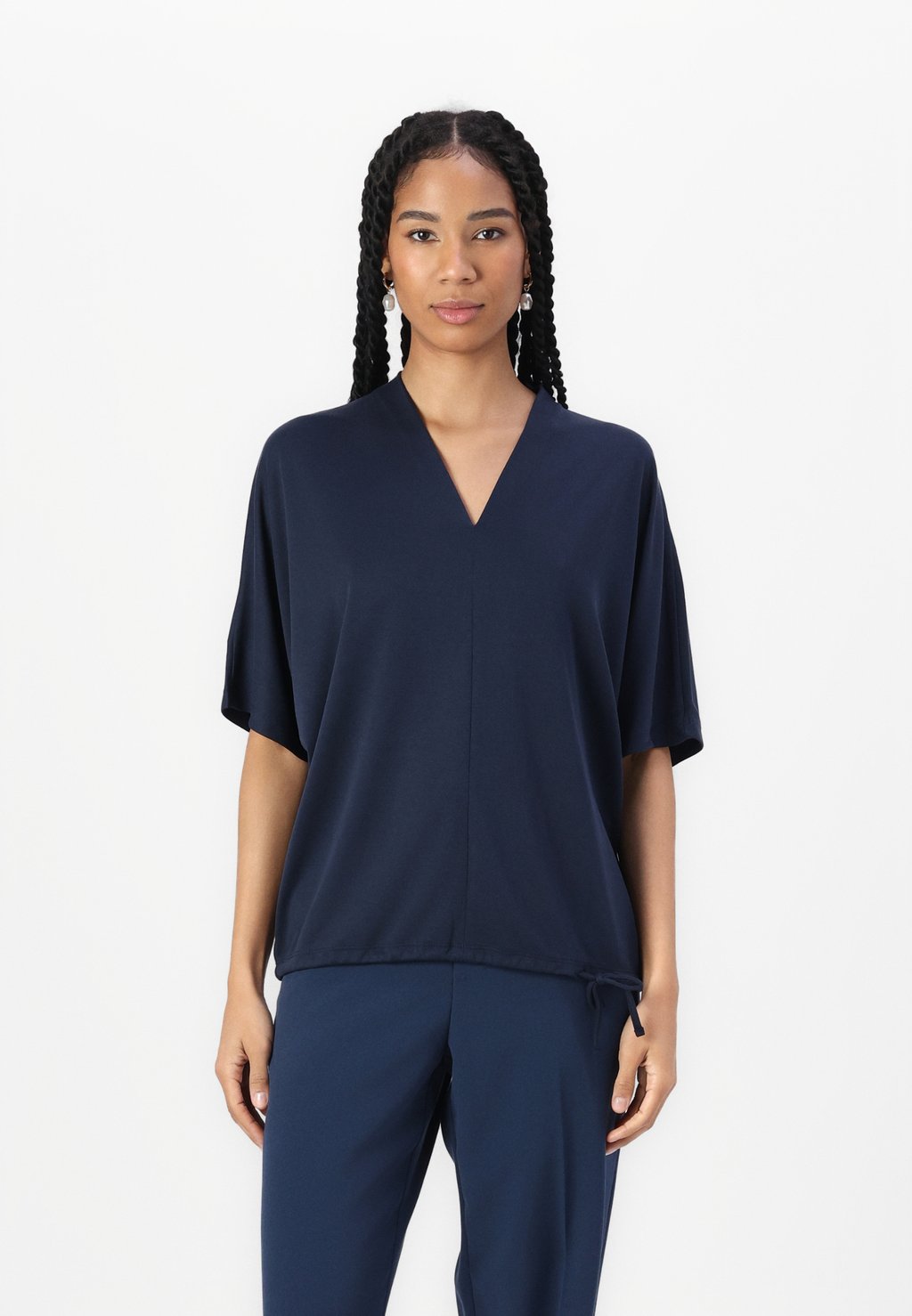 

Базовая футболка V NECK TOM TAILOR, темно-синий
