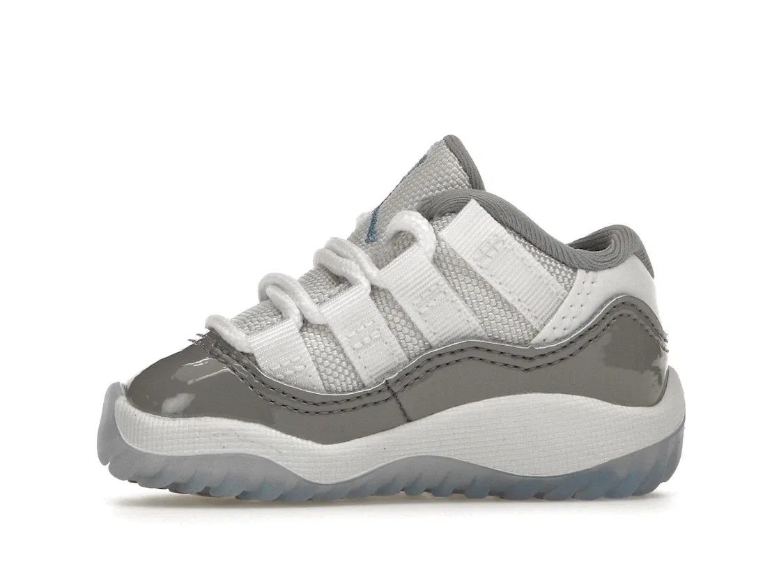 Детские кроссовки Lifestyle с патентованной кожей Jordan 11 Retro Low, White/Cement Grey/University Blue — фото 3