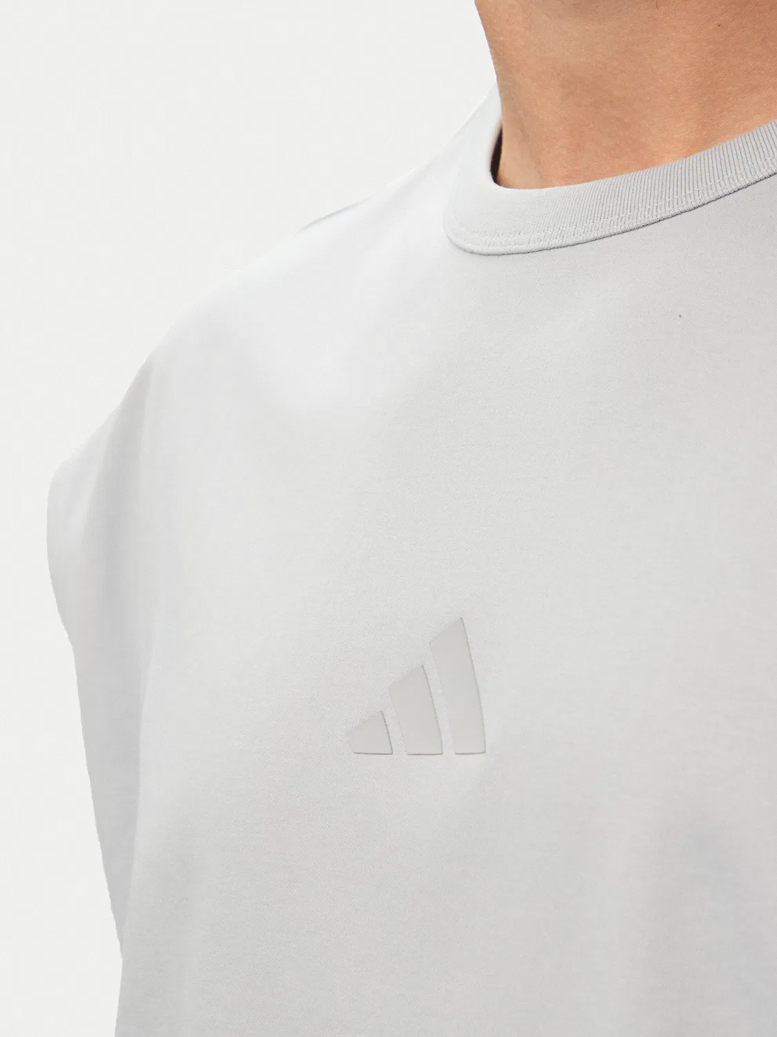 Мужская майка свободного кроя Soft Lux Adidas, серый — фото 4