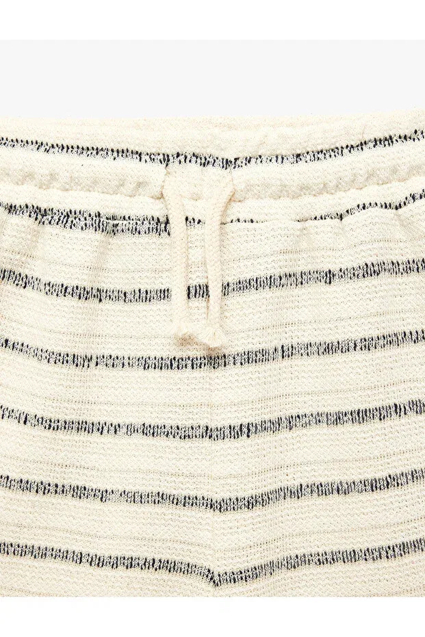 Детские шорты для мальчиков хлопковые с полосками Koton, Ecru Striped — фото 4