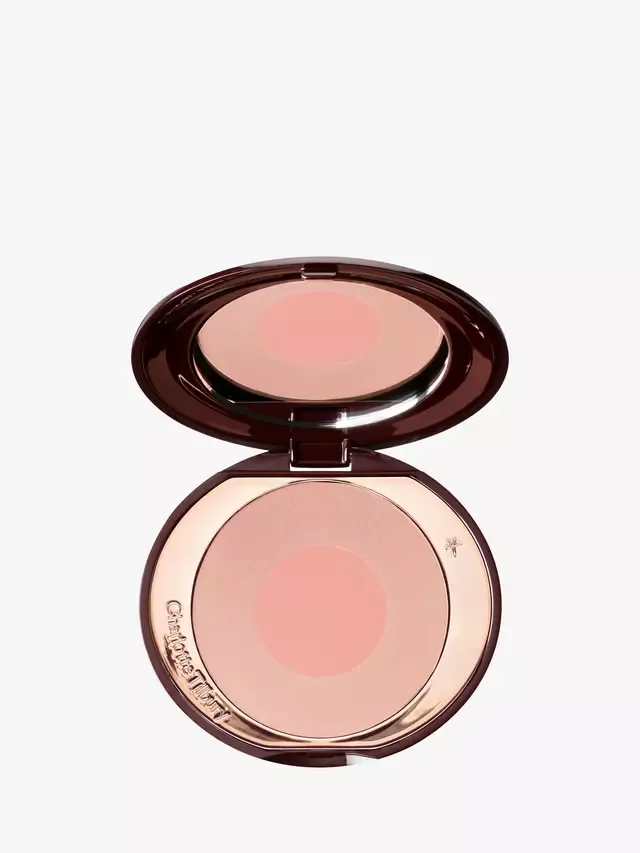 Румяна Cheek to Chic, Первая любовь Charlotte Tilbury