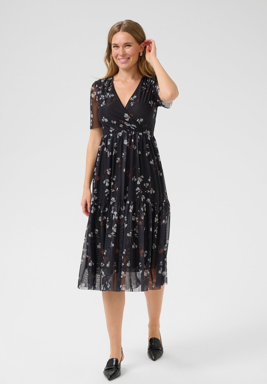 

Платье Cream CRPOMIA, Black With Flowers/Black