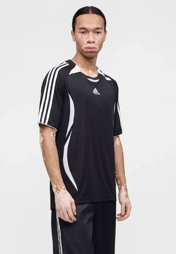 Футболка с принтом Adidas Originals Teamgeist tee print, черный/белый — фото 4
