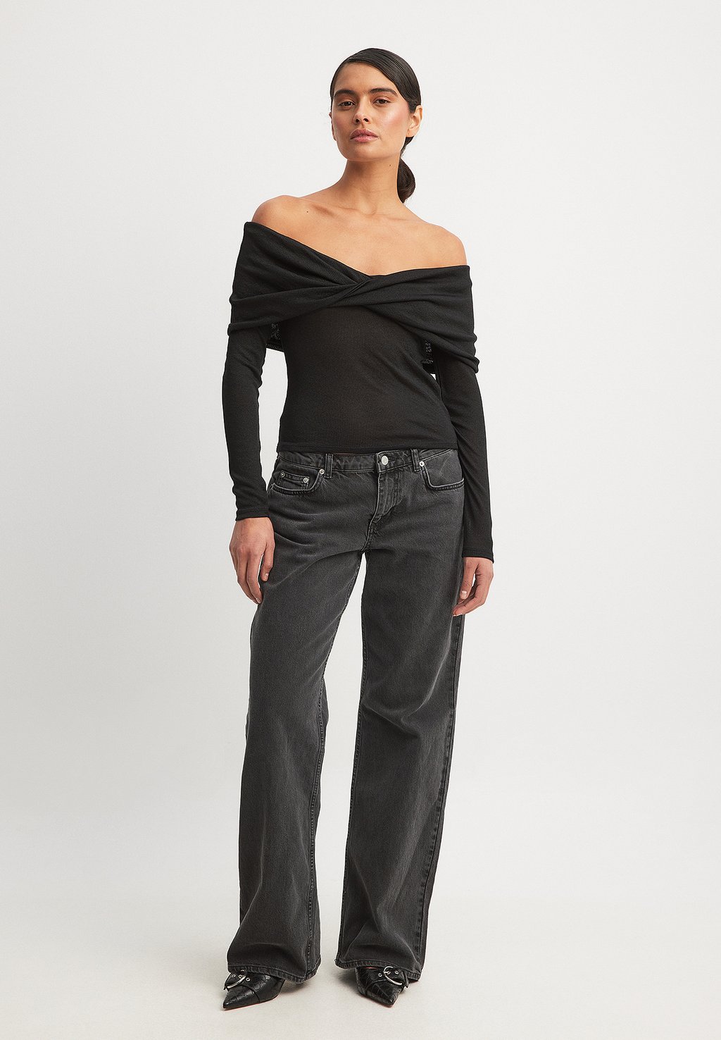 

Топ с длинными рукавами OFF SHOULDER NA-KD, черный