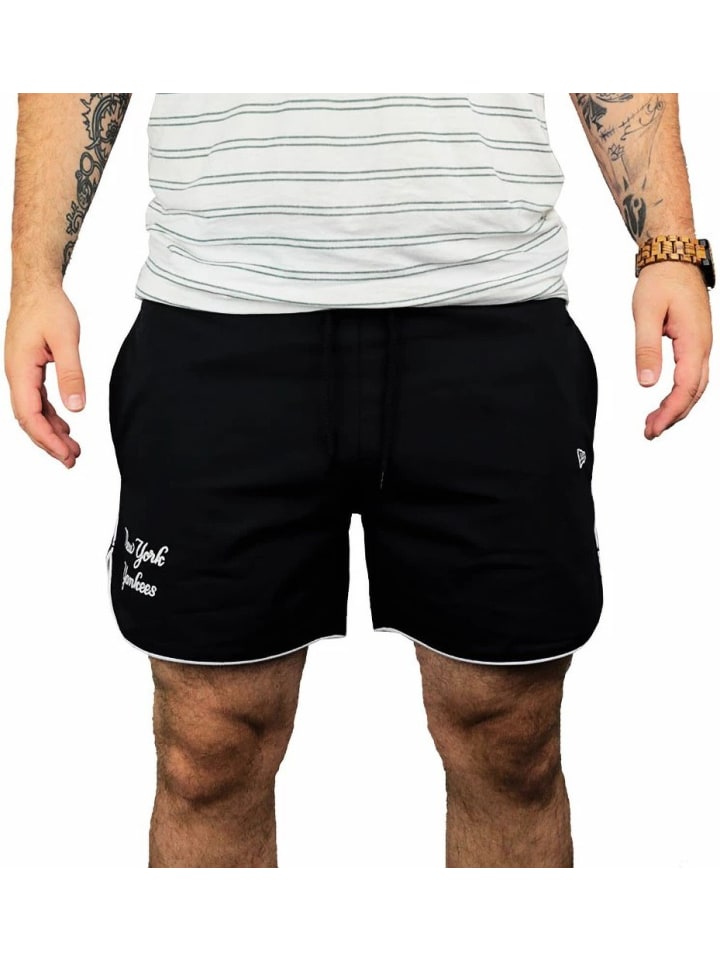 

NEW ERA Черный спортивный костюм