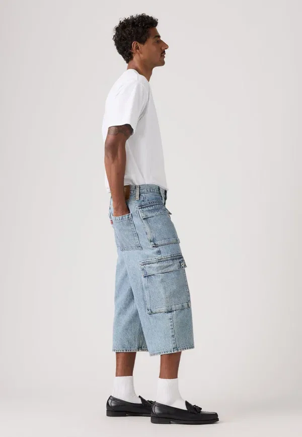 Джинсовые шорты Levi'S, модель 478 baggy capri cargo denim shorts, цвет излишек делюкс — фото 4
