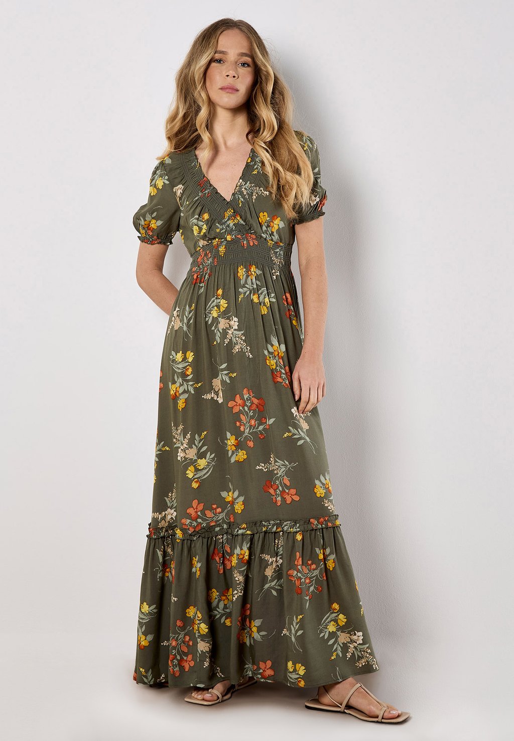 

Платье макси FLORAL TIERED SMOCK Apricot, хаки